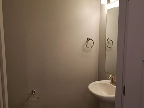 5th image of 177 S Heath Ln