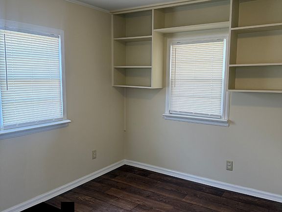4th image of 4026 Peachtree St