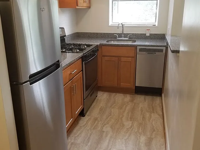 1215 N Quinn Street — Photo 23