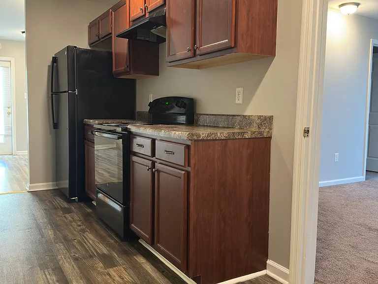 920 W Jefferson St #1 — Photo 5