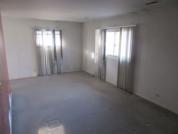 2nd image of 353 King Ln