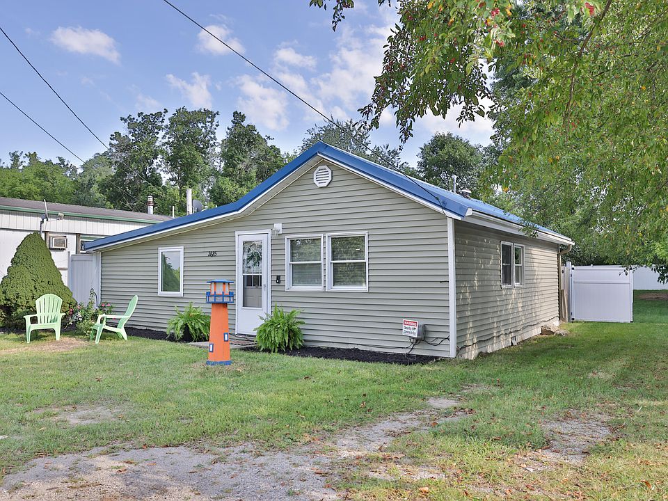 2685 W Long Lake Rd, Orleans, MI 48865 Zillow