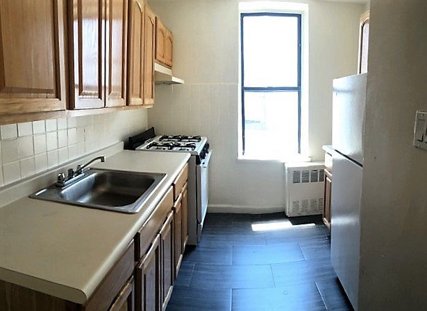 1st image of 1597 Bedford Ave APT 4A