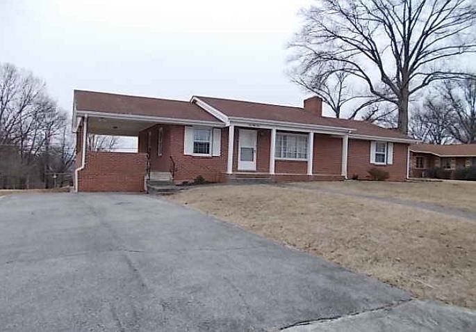 1st image of 454 Cameron Dr