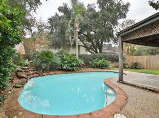 10119 Cedaredge Dr, Houston, TX 77064
