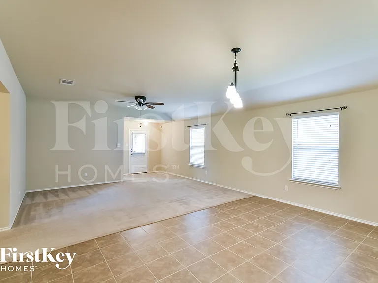 1413 Waco Turner — Photo 4