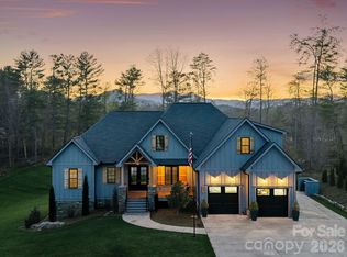 31 Grizzly Dr, Leicester, NC 28748