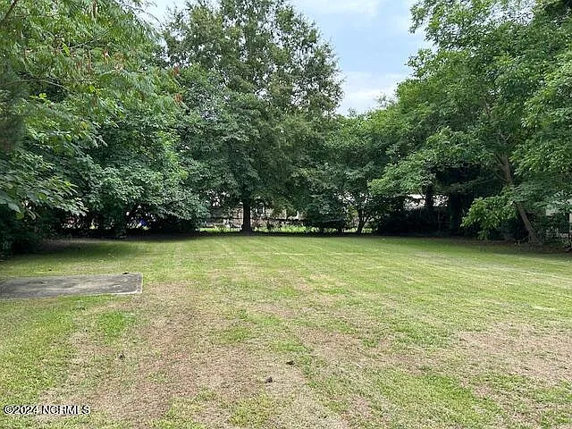 307 Hillcrest Dr — Photo 2