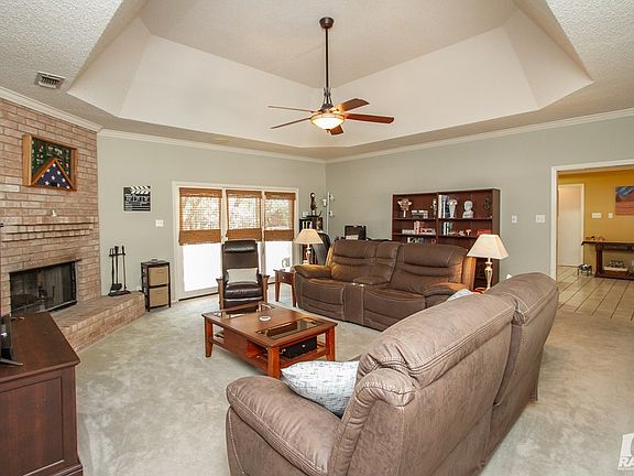 4th image of 1401 Preston Trl