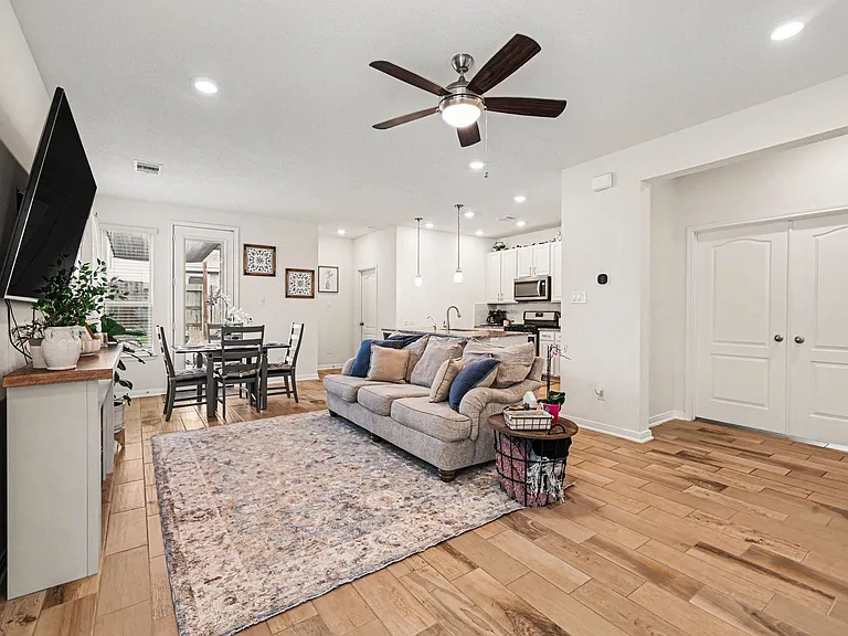 41530 Stampede Stream Dr — Photo 4