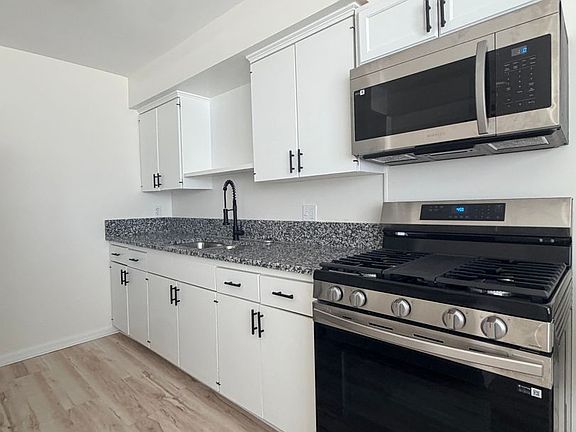 4th image of 220 N Fillmore St #6