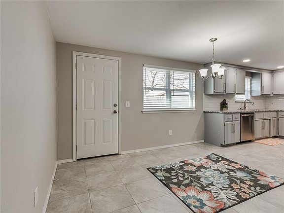 5th image of 1101 Sweetgum St