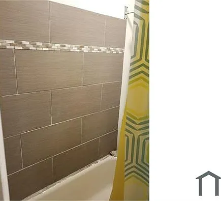 6026 Larchwood Ave — Photo 2