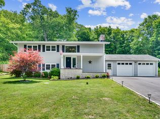 65 Birch Hill Rd, Newtown, CT 06470
