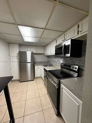 1800 Sans Souci Blvd Photo 1