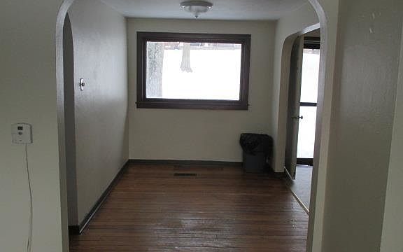 4th image of 118 E Redington St