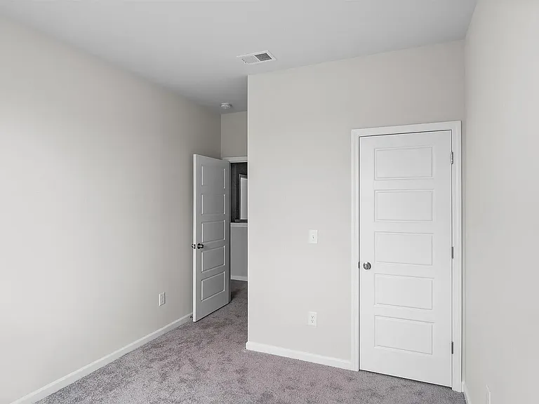 141 Cypress Hollow Dr — Photo 23