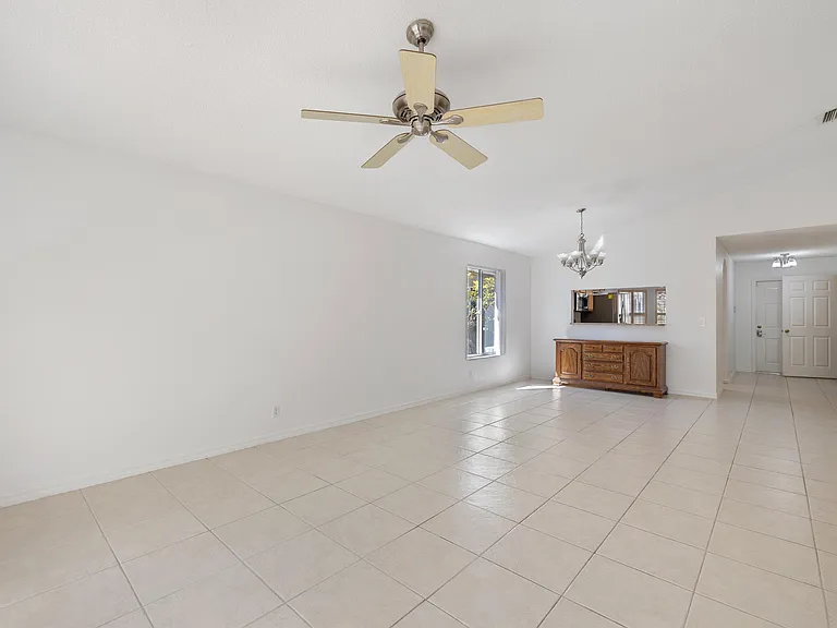 3800 Woodfield Dr — Photo 34