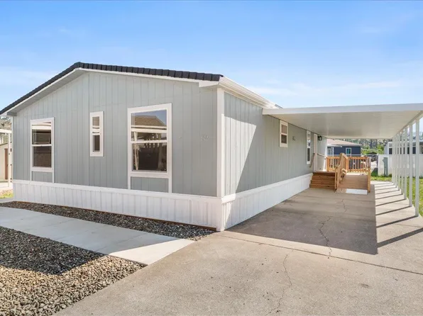 4729 S Pacific Hwy Unit 32, Phoenix, OR 97535