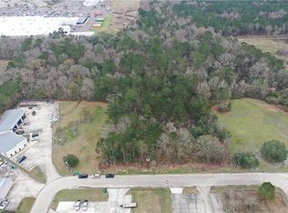 133 Robinhood Dr, Hammond, LA 70403