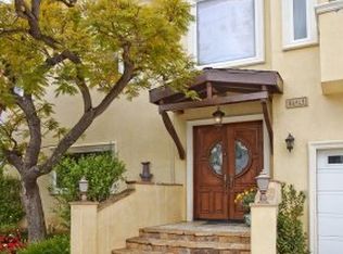 11917 Palms Blvd, Los Angeles, CA 90066