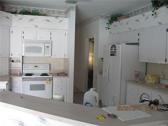 3rd image of 11310 Bloomington Dr