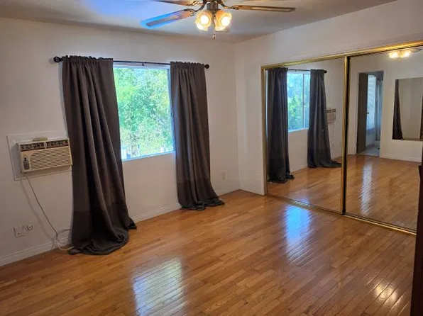 10119 Grandview Dr, La Mesa, CA 91941