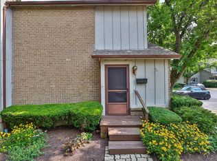 3208 Pebblebrook Ln, Cincinnati, OH 45251