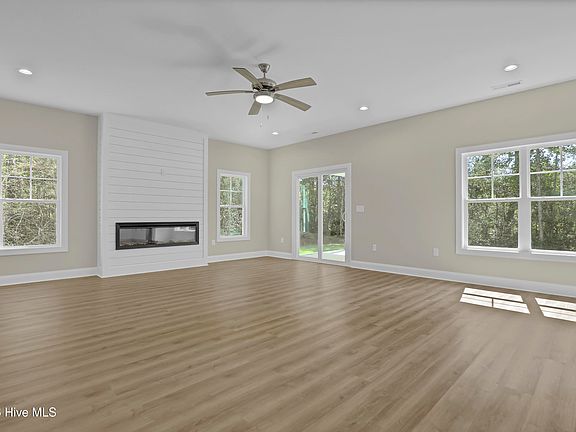 3rd image of 126 Penquin Place