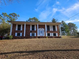 100 Oak Rd, Anniston, AL 36206