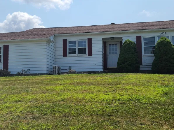 1605 Skyline Dr, Erie, PA 16509