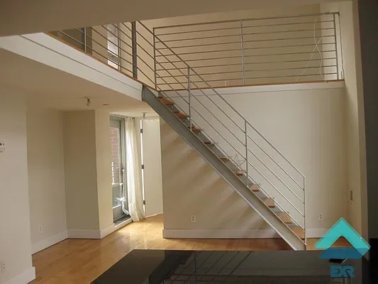 Rented by EXR | media 12