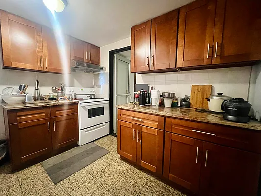 Rented by Native Real Estate LLC | media 16