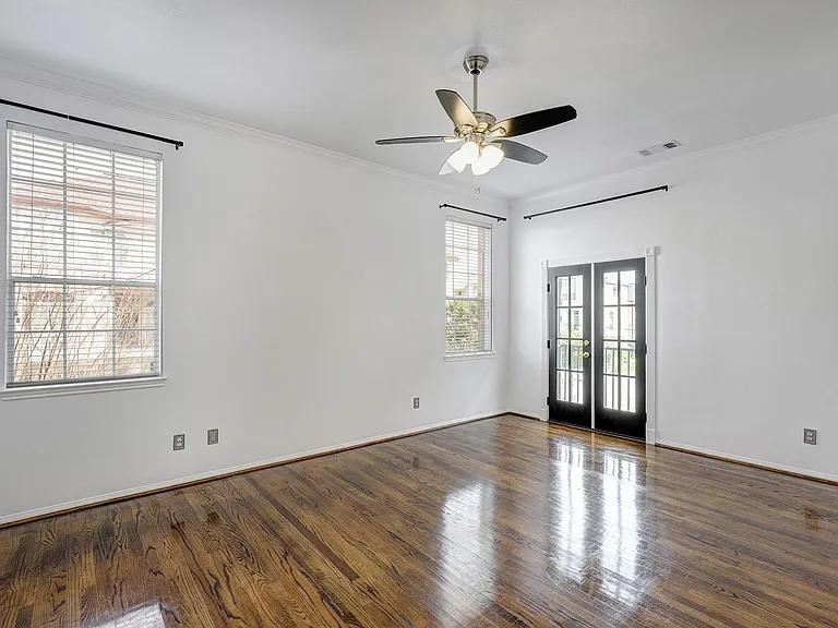5207 Blossom St — Photo 14