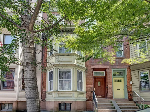 1631 S 13th St, Philadelphia, PA 19148