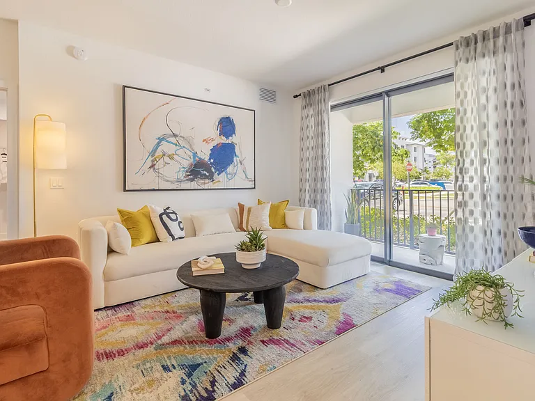 Epic Residences — Photo 11