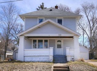 2120 Swensberg Ave NE, Grand Rapids, MI 49505