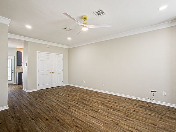 2nd image of 1316 Park Ave
