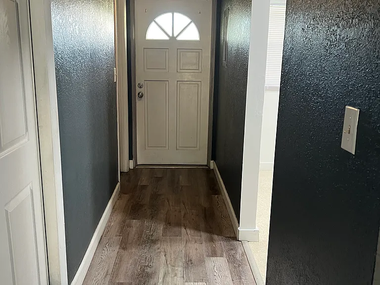 301 Golf Villas Ct NW — Photo 3