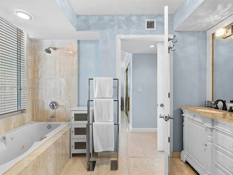 18671 Collins Ave #404 — Photo 40
