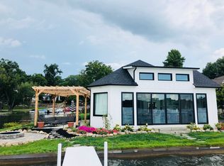 1215 S Channel 2 Ln, Syracuse, IN