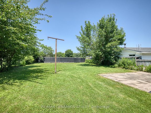 4th image of 7701 Badger Rd