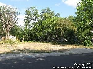 2nd image of 408 S San Ignacio Ave
