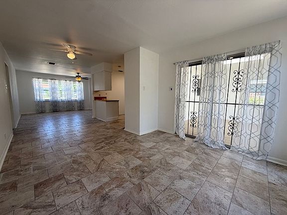 5th image of 522 Sutton Dr