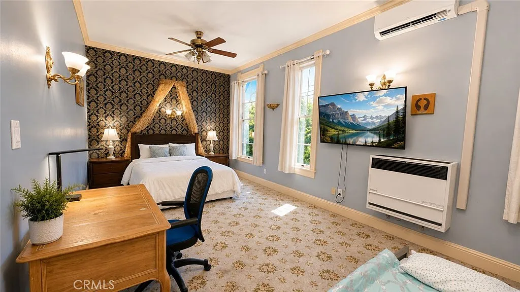 2 bed, 483 sqft, $2,680 — Photo 2