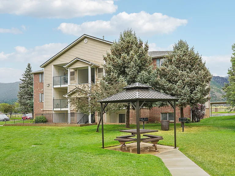 Cambridge Crossing Apartments — Photo 15