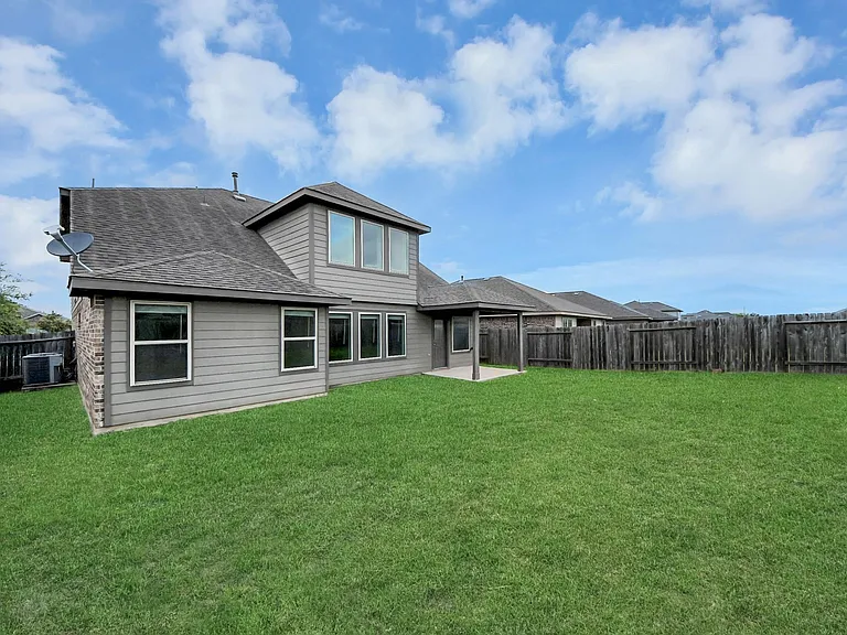 18319 Pin Oak Lake Dr — Photo 30