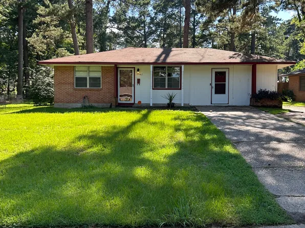 9042 Hilton Dr, Shreveport, LA 71118