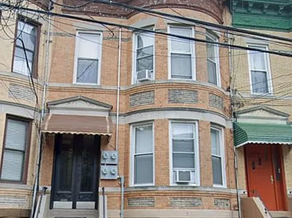 60-60 69th Ave, Flushing, NY 11385