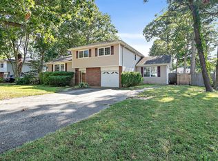 545 Hardwood Dr, Lanoka Harbor, NJ
